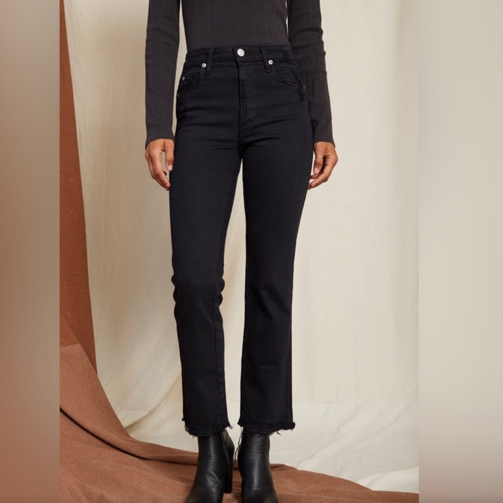 AMO Bella Kick Flare Ankle Jeans